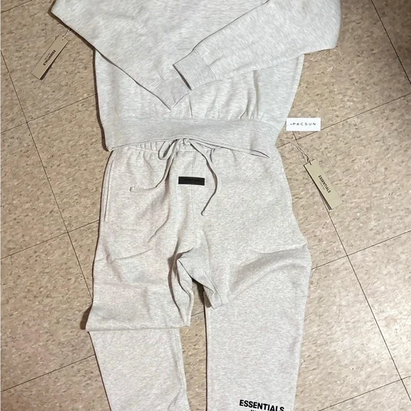 Essential  Gray Joggers - Picture 3 of 5